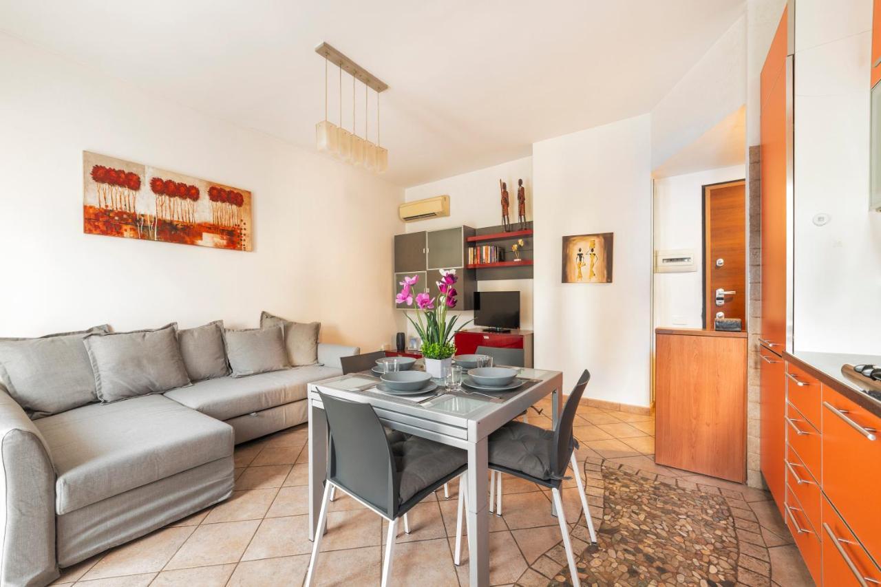 Martesana Flat With Balcony - M1 Gorla And Turro Leilighet Milano Eksteriør bilde